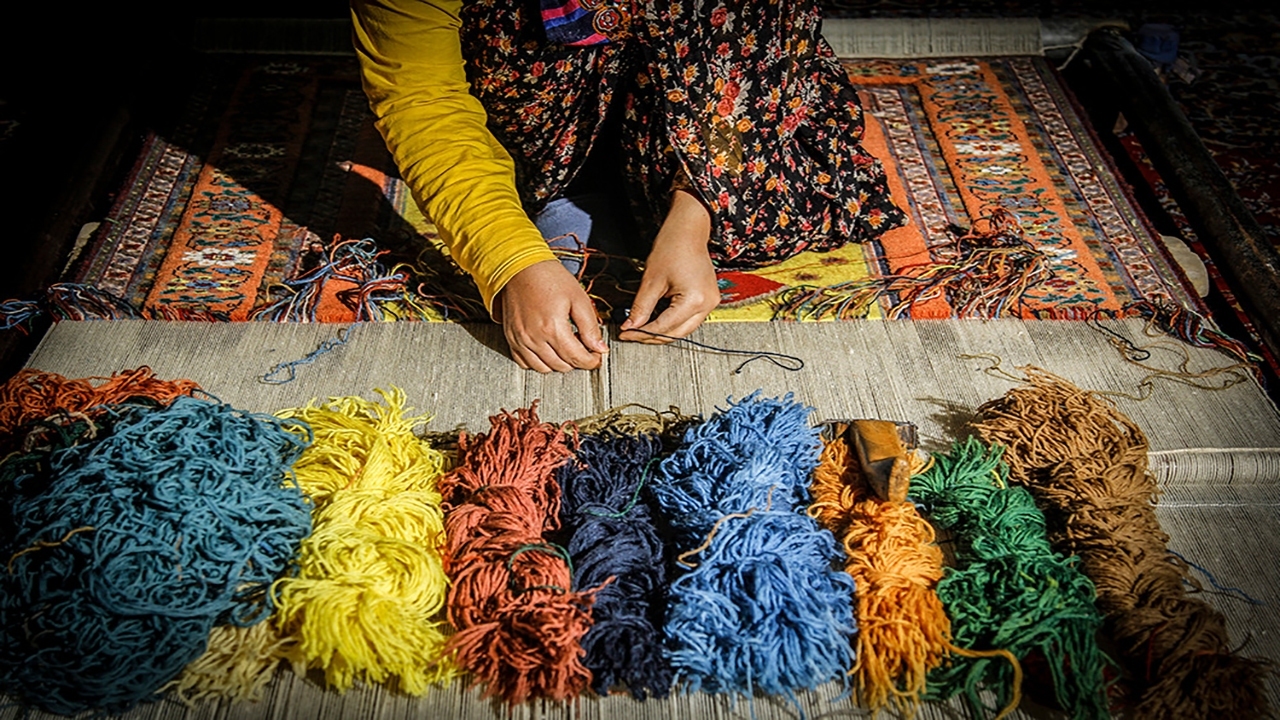 پرداخت ۱۱ میلیارد تومان تسهیلات به هنرمندان صنایع دستی کرمان