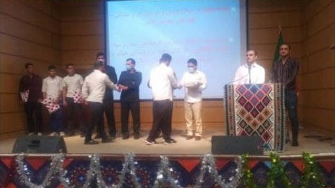 تجلیل از مدال آوران مسابقات کشوری در رشته دو و میدانی جوانان
