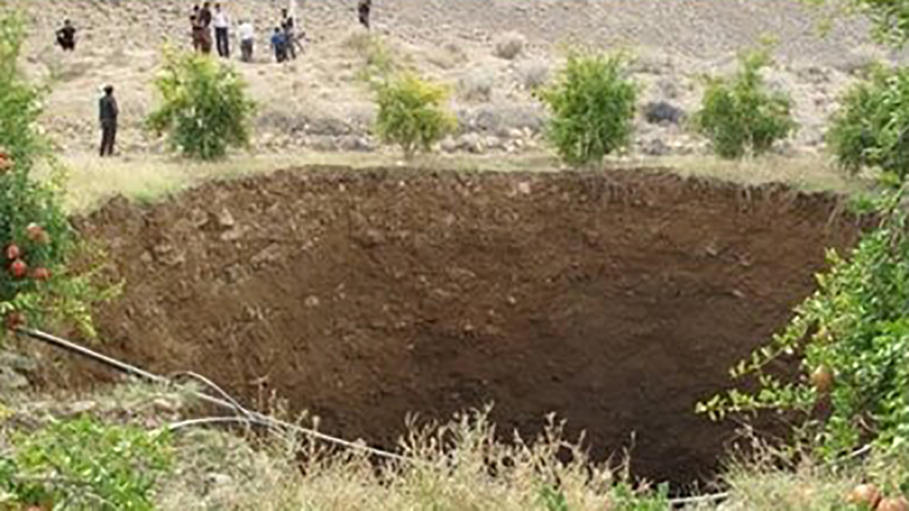 فرونشست زمین؛ تهدید مغفول گلستان/ زیرپای گرگان خالی شد