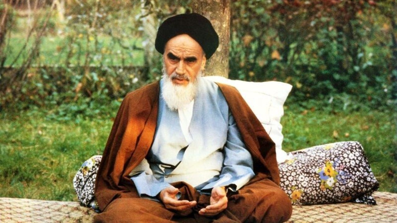 تاکید امام خمینی (ره) به ایفای نقش جوانان در کشور