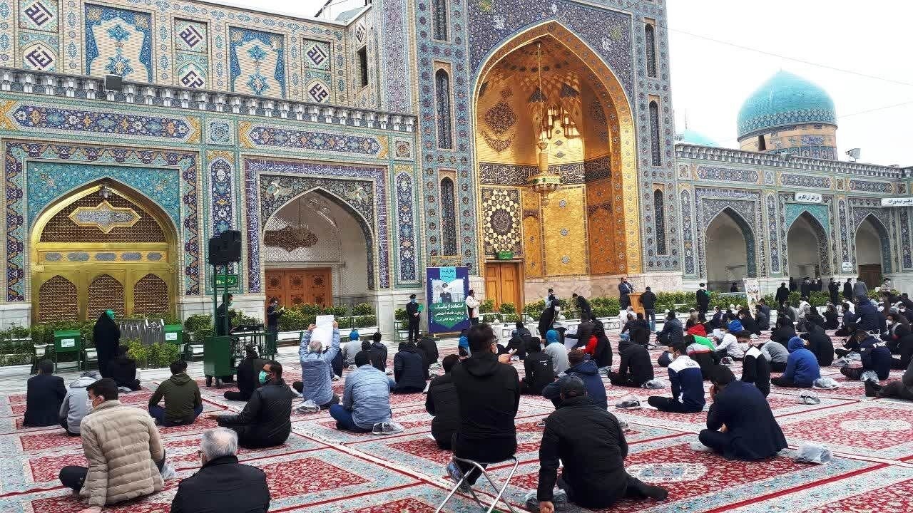 برگزاری برنامه‌های روز زیارتی امام رضا(ع) در حرم مطهر