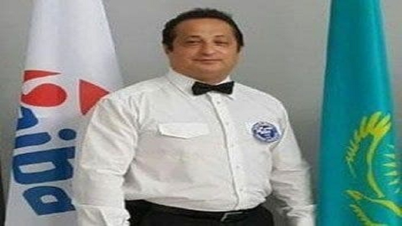 بردبار در بوکس قهرمانی آسیای نوجوانان و جوانان قضاوت می‌کند
