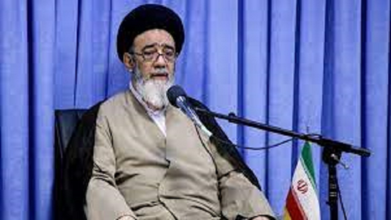 رونمایی از پوستر کنگره بین المللی شعر ترکی غدیر در بیت تبریز