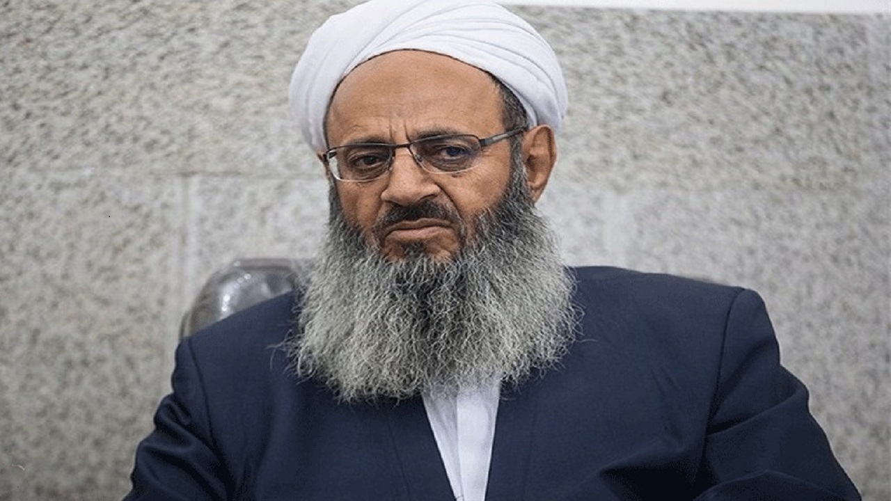 مولوی عبدالحمید؛ مردم را برای تزریق واکسن کرونا دعوت کرد