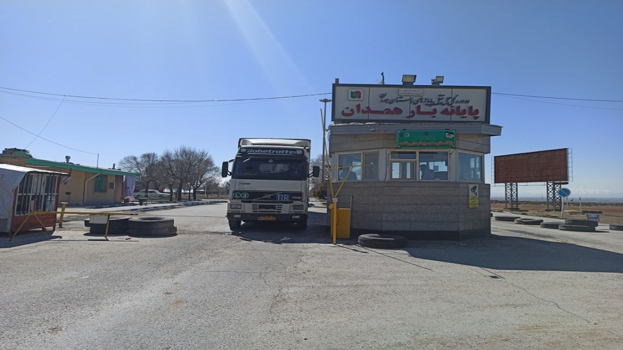 حمل ۱۰ هزار تن کالای اساسی از بنادر جنوبی کشور به همدان