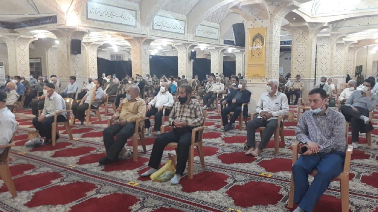 تجلیل از خادمان نماز جمعه قزوین
