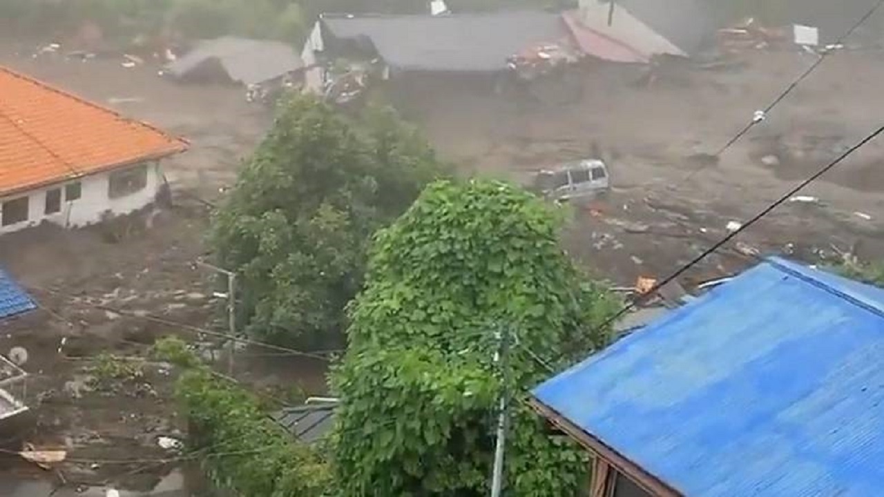 سه کشته و بیش از ۱۰۰ مفقودی بر اثر رانش زمین در مرکز ژاپن