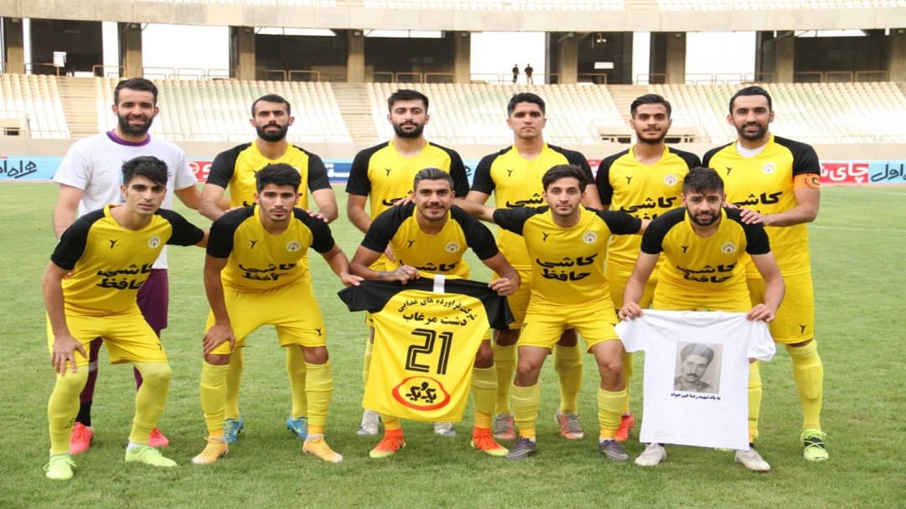 صعود تیم فجرشهید سپاسی به صدر جدول لیگ فوتبال آزادگان