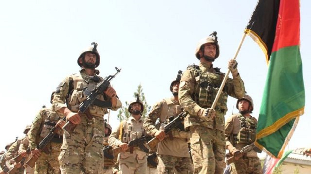 بیش از ۱۰۰۰ نظامی افغان به تاجیکستان پناه بردند