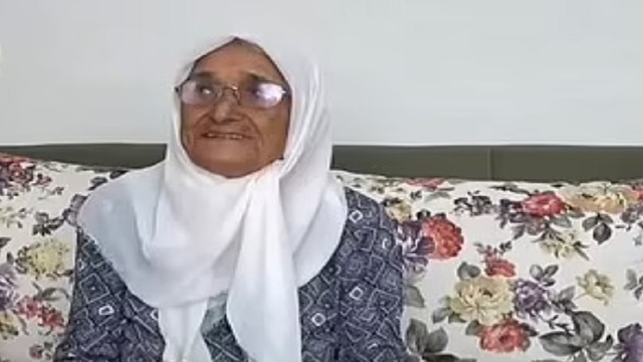 پیرزنی در ترکیه‌ که خود را مسن‌ترین فرد جهان می‌داند + تصاویر