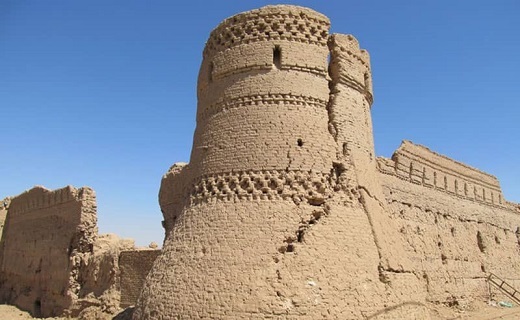 حال ناخوش  قلعه تاریخی اشکذر+تصاویر