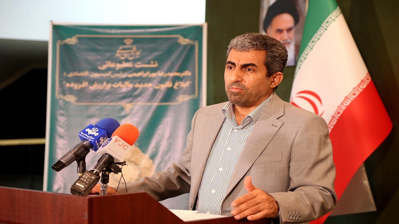تلاش کمیسیون اقتصادی برای کاهش مالیات بر عملکرد بنگاه‌های اقتصادی/ ۴ میلیون دستگاه پُز هیچ پرونده مالیاتی ندارند