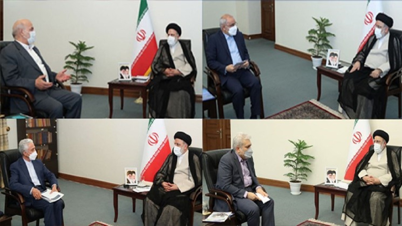 دیدار چهار عضو دولت دوازدهم با رئیس جمهور منتخب/ رئیسی: با تمام توان تحقق عدالت آموزشی را دنبال می‌کنیم