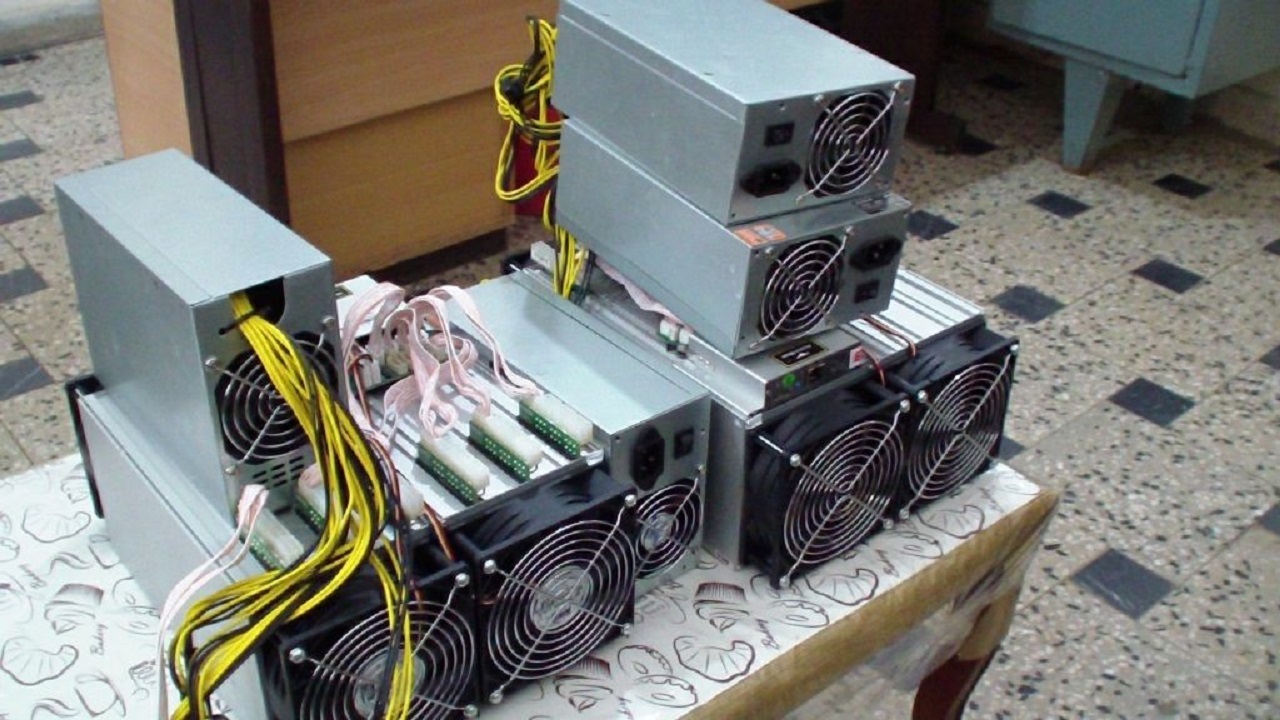 کشف ۷ دستگاه رمز ارز قاچاق در تالش