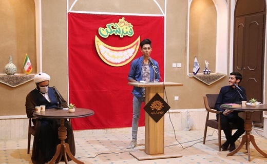 برگزاری سی و یکمین محفل طنز قندشکن یزد +تصاویر