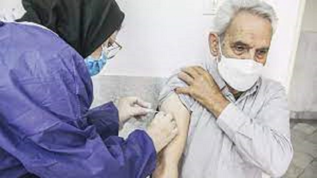 ۷۰۲ بیمار خاص در غرب خراسان رضوی واکسن کرونا دریافت کردند