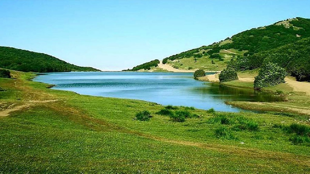 دریاچه زیبا سوها 