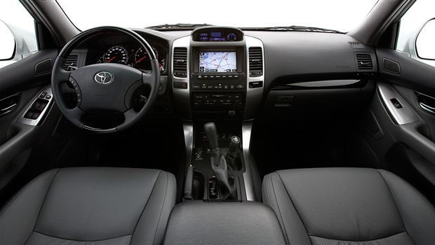 تویوتا RAV4 بخریم یا تویوتا پرادو GX دو در؟ + مشخصات فنی