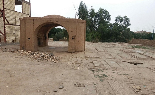 قبرستان شیخان چشم به راه بازسازی