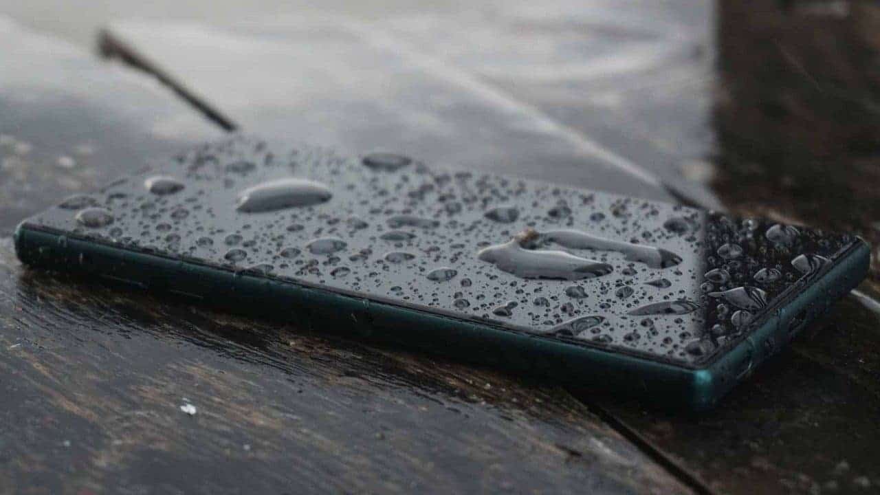 فراهم شدن امکان آزمایش ضد آب بودن گوشی‌های هوشمند