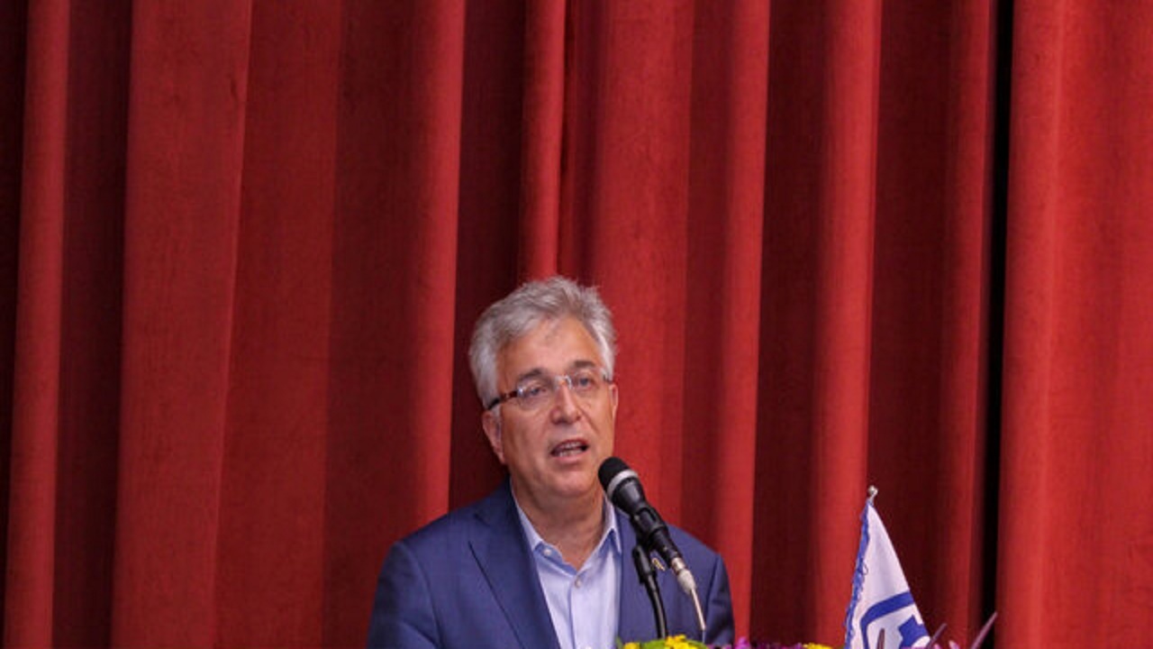 باید برای آینده برق کشور برنامه جدی داشته باشیم