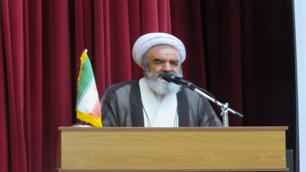 نادیده گرفتن خدمات دولت بی انصافی است