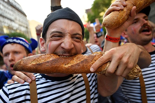 غذا&zwnj;های سنتی در میان طرفداران یورو ۲۰۲۰