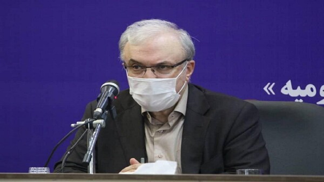 گلایه های تند نمکی به انتقادها/افشاگری درباره مافیای دارو در کشور/واکسیناسیون کرونا از فردا با قدرت آغاز می‌شود