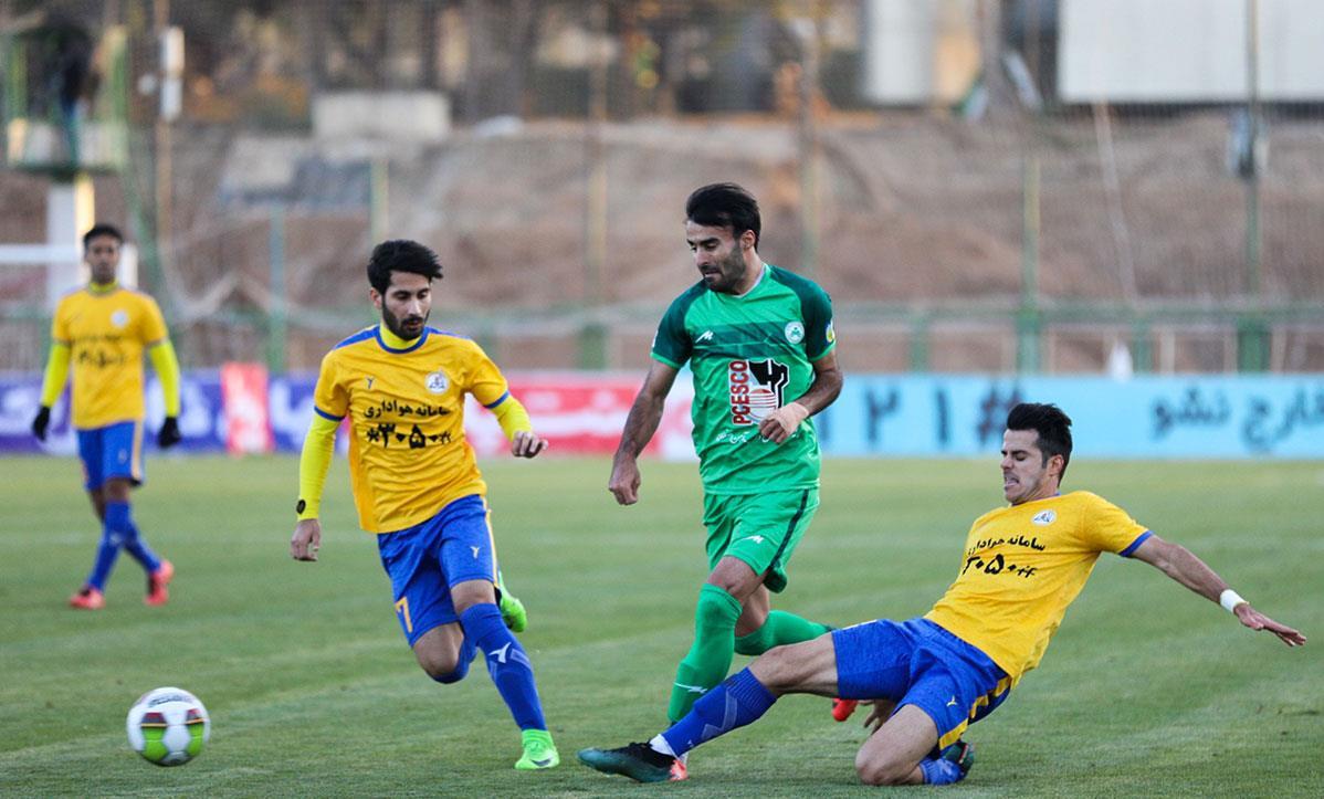 سایپا تهران- استقلال؛ فرهاد به فراز رسید/ پرسپولیس-آلومینیوم؛سرخ ها به سد استقلالی ها رسیدند