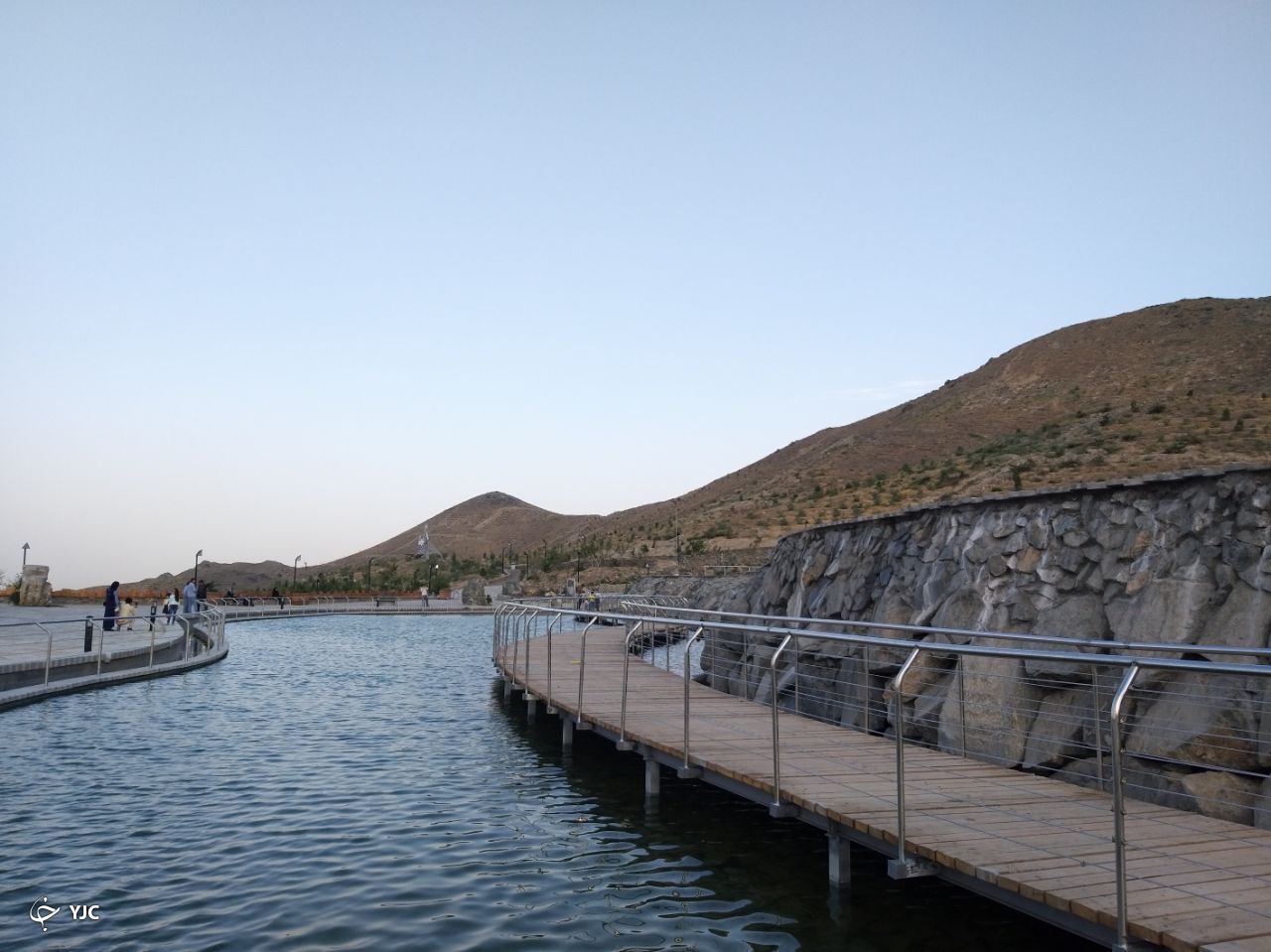 کوهشار، بزرگترین آبشارمصنوعی ایران