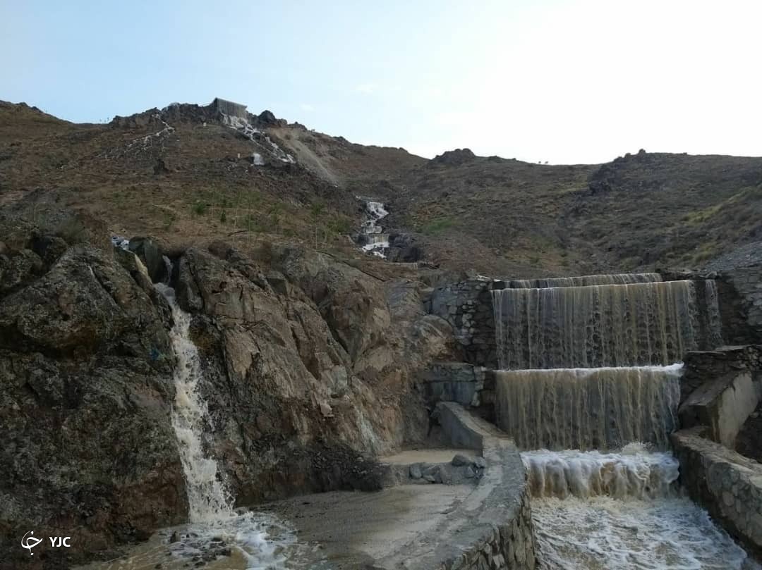 کوهشار، بزرگترین آبشارمصنوعی ایران