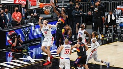 باشگاه خبرنگاران -حرکت تماشایی فوق ستاره بسکتبال در NBA + فیلم
