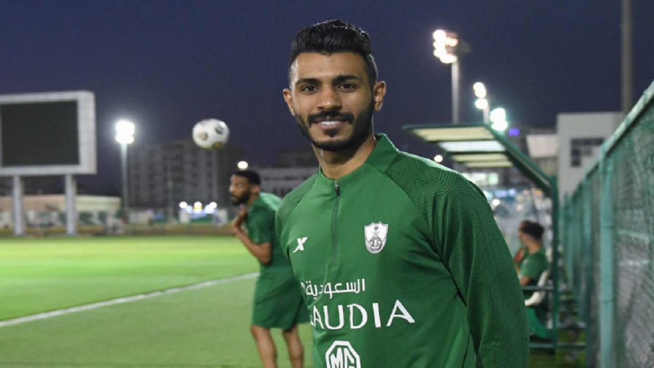 ستاره تیم فوتبال الاهلی یک قدم به الهلال نزدیک‌تر شد