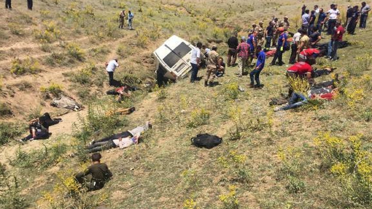 جان باختن ۱۲ پناهجو بر اثر واژگونی مینی‌بوس در ترکیه