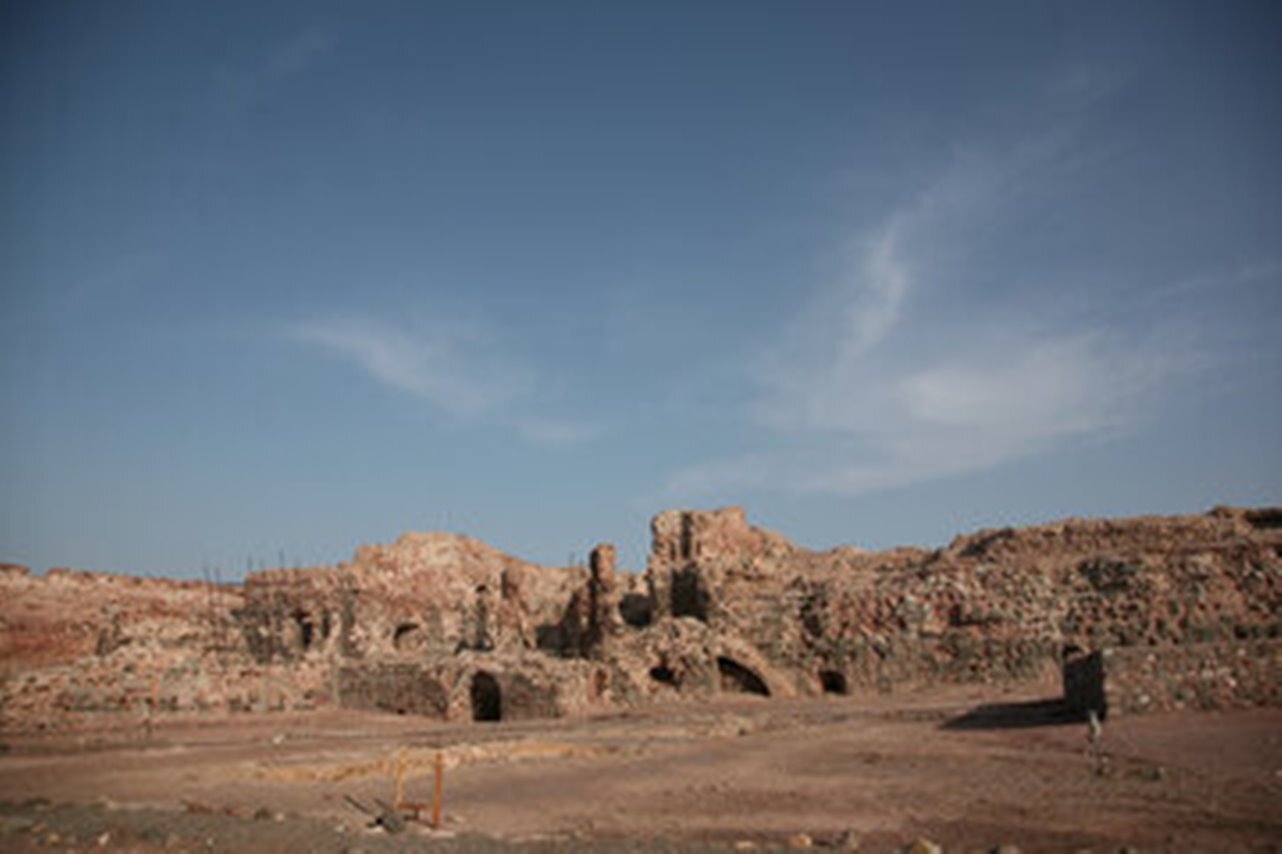 مرمت قلعه هشنیز در پارسیان