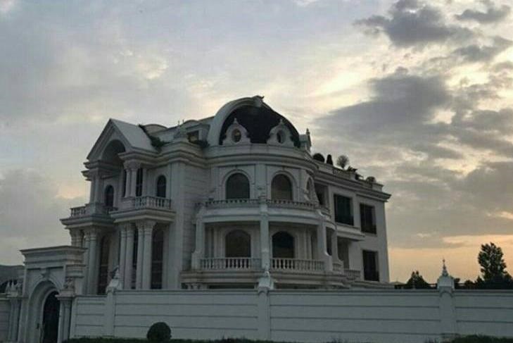 ///در حال تکمیل///در آرزوی چراغ یک خانه