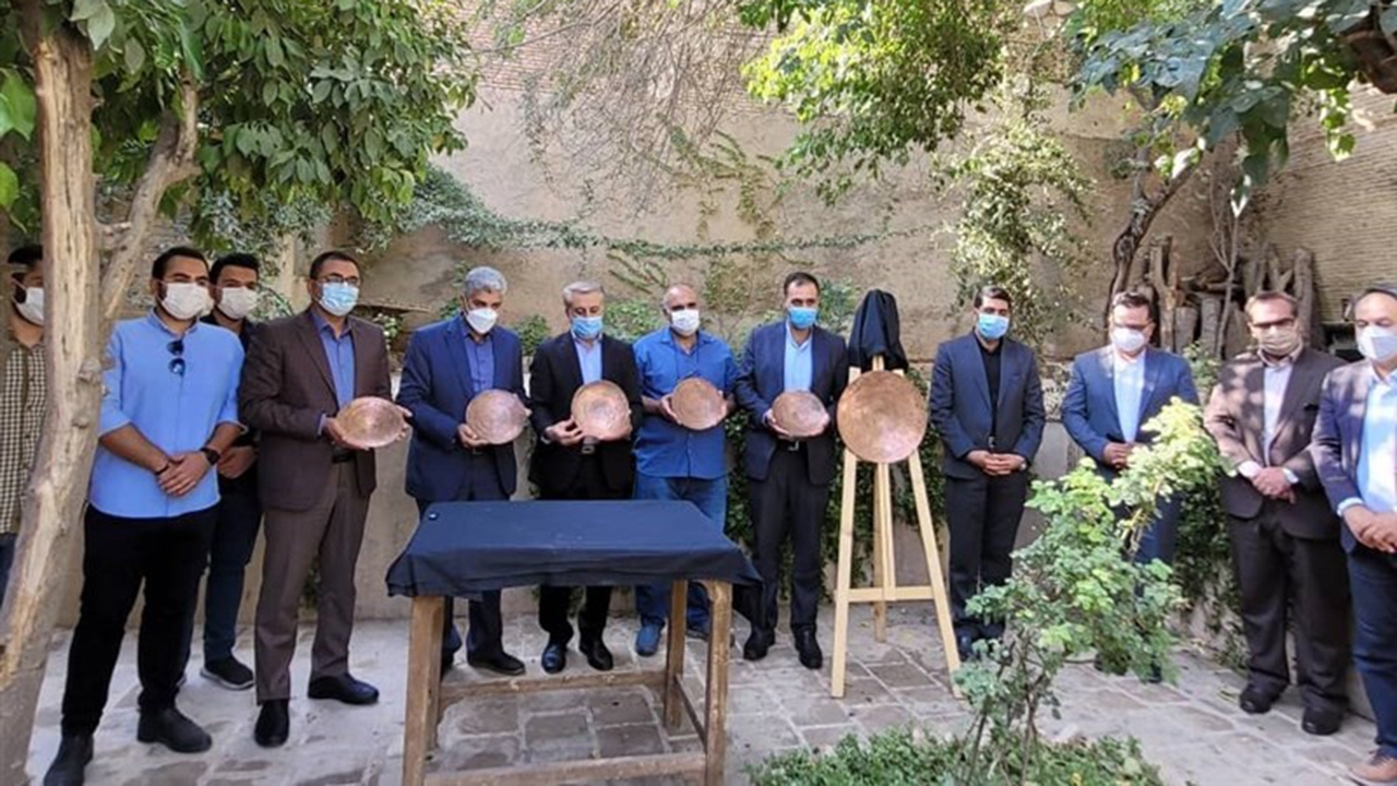 رونمایی از مولاژهای"جام ارجان" در شیراز