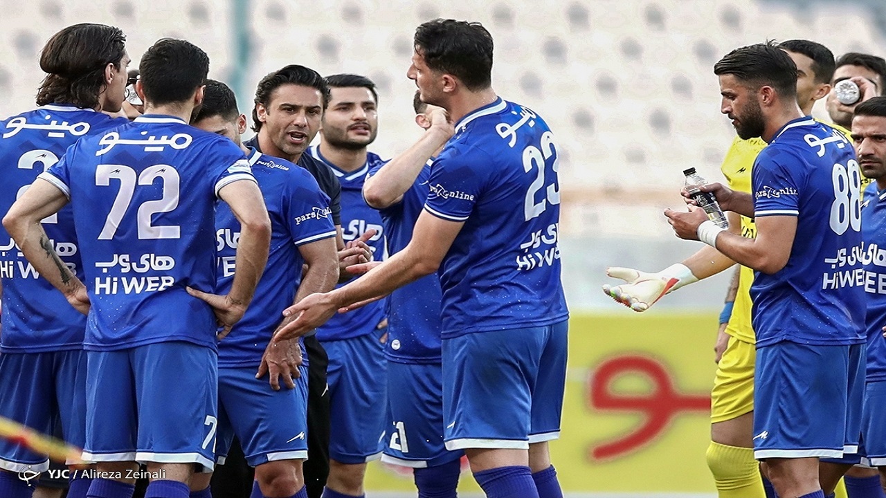 اعتراض استقلالی‌ها قبل از دربی ۹۶