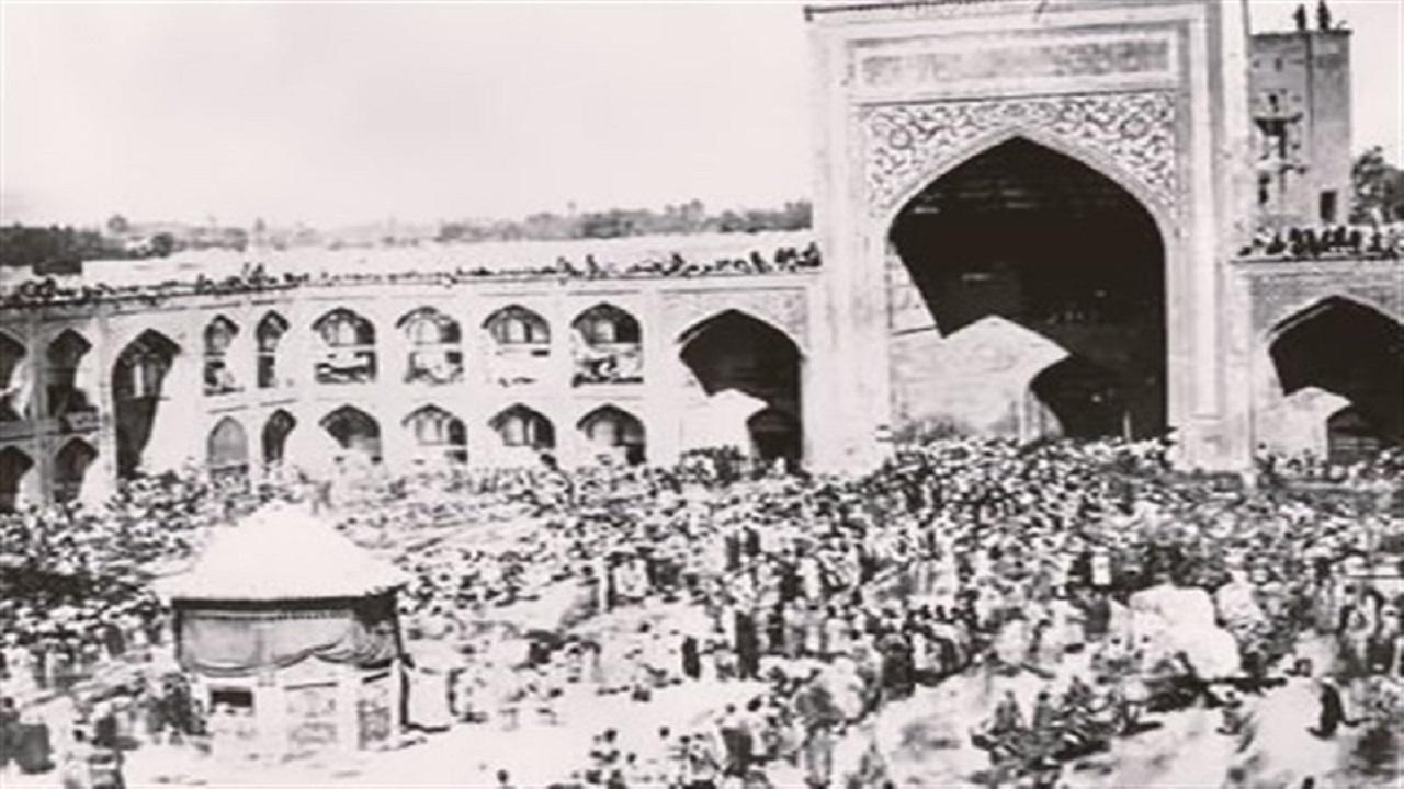 زمینه شکل‌گیری قتل‌عام مسجد گوهرشاد / چالش حجاب از چه زمانی ایجاد شد؟