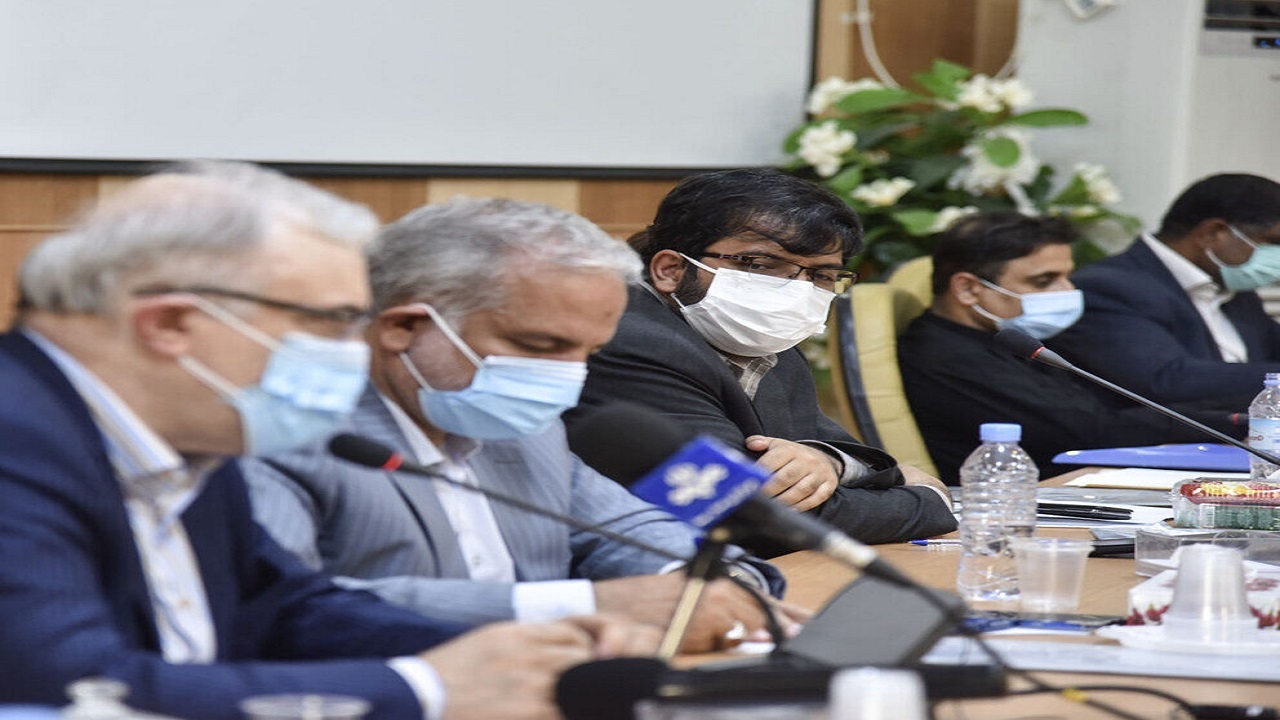 وزیر بهداشت مسائل سیستان و بلوچستان را با تمام قوا پیگیری می‌کند