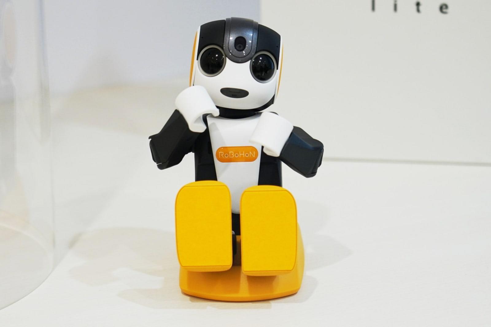 ربات RoBoHon