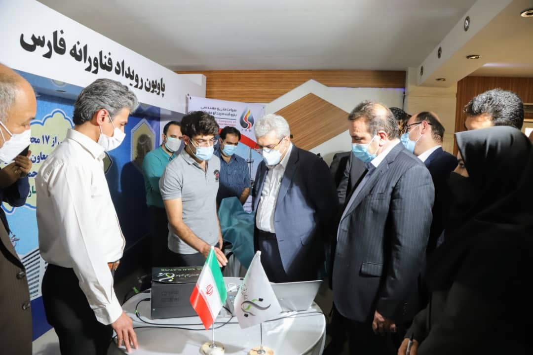 افتتاح خط تولید بردهای الکترونیک شرکت دانش بنیان در شیراز