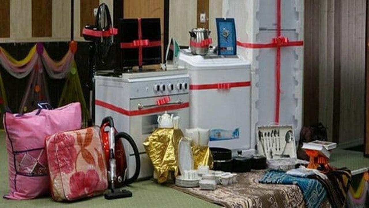 اهدای جهیزیه مرکز نیکوکاری شهیدان نجفی به نوعروسان مریانجی