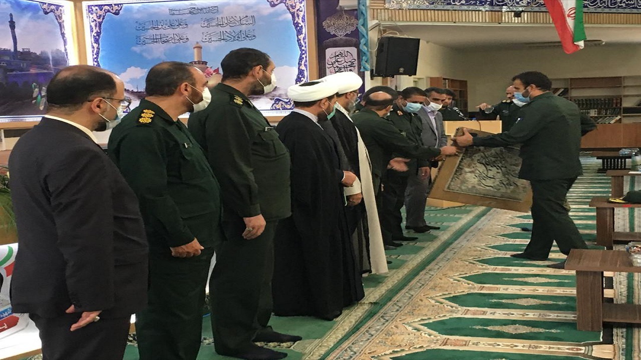 فرماندهى لشکر ١٠سيدالشهدا تكريم و معارفه شد
