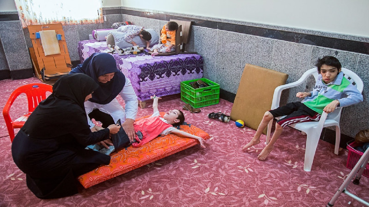 خدمات رسانی به ۷۱۵ نفر از معلولان تحت پوشش بهزیستی