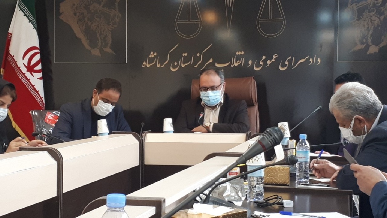 کشف بیش از ۵۰ هزار تن نهاده دامی از نوع ذرت وارداتی در کرمانشاه