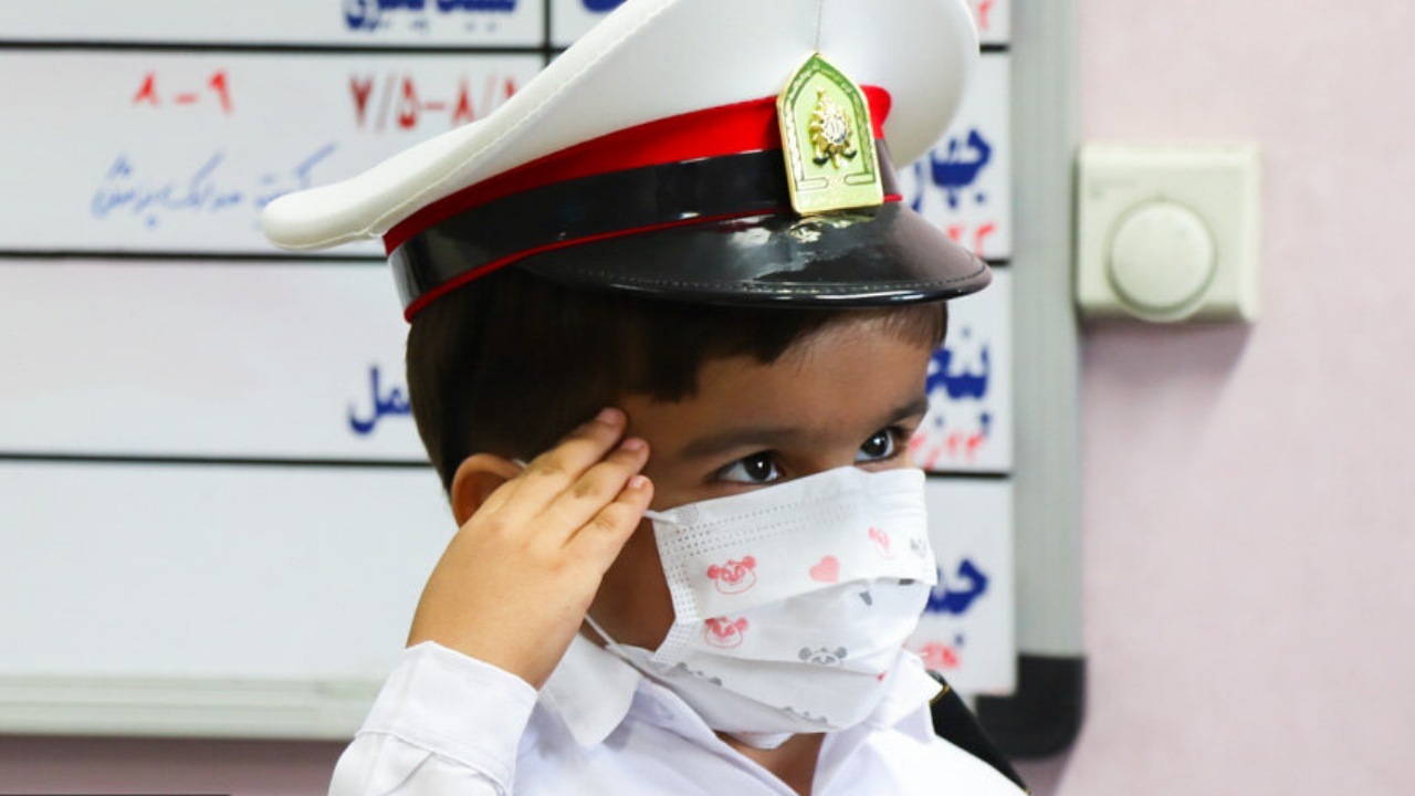 آرزوی کودک شش ساله مبتلا به سرطان برآورده شد