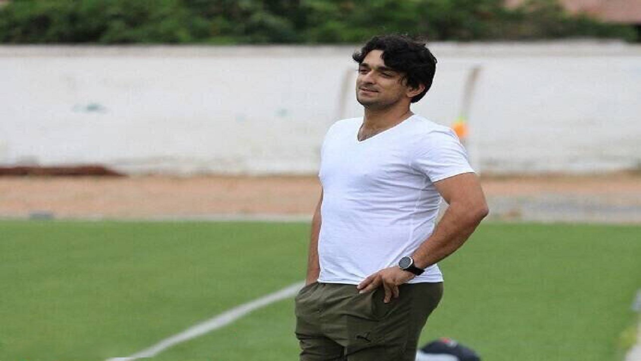 بائو: استقلال ۲ بر یک تیم فوتبال پرسپولیس را شکست می‌دهد