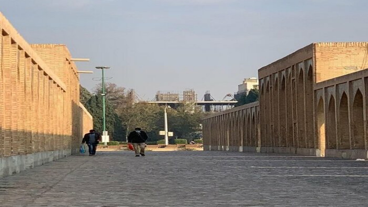 توقف ساخت و ساز در محور شمالی پل خواجو اصفهان