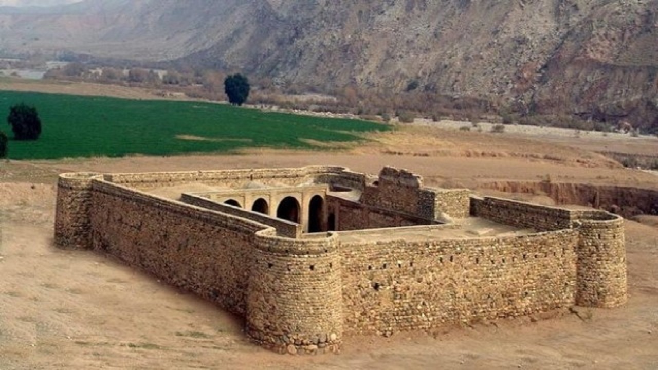 عملیات مرمت و سامان‌دهی قلعه کنجانچم به پایان رسید